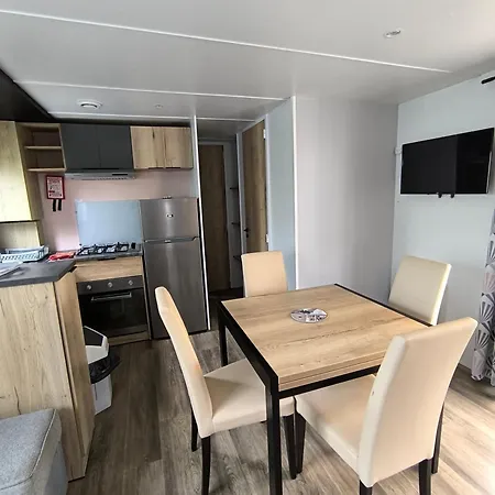 Mobil-home 45 M2 Le Mar Estang 4 Etoiles * Canet-en-Roussillon